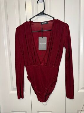 Missguided Deep V Long Sleeve Bodysuit - Burgundy Size 4